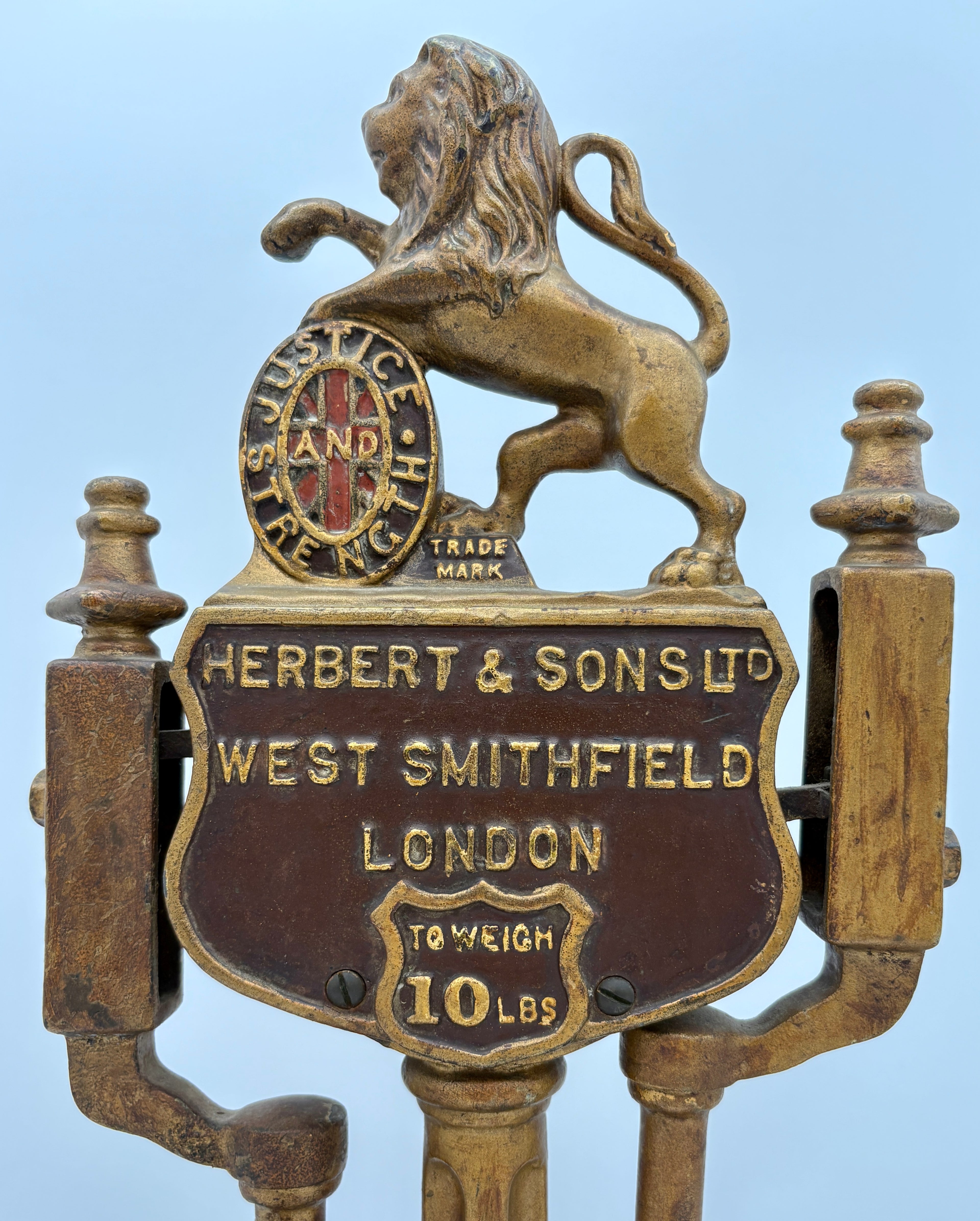 Antique Herbert and Sons Lion Topped 10 lb Scale