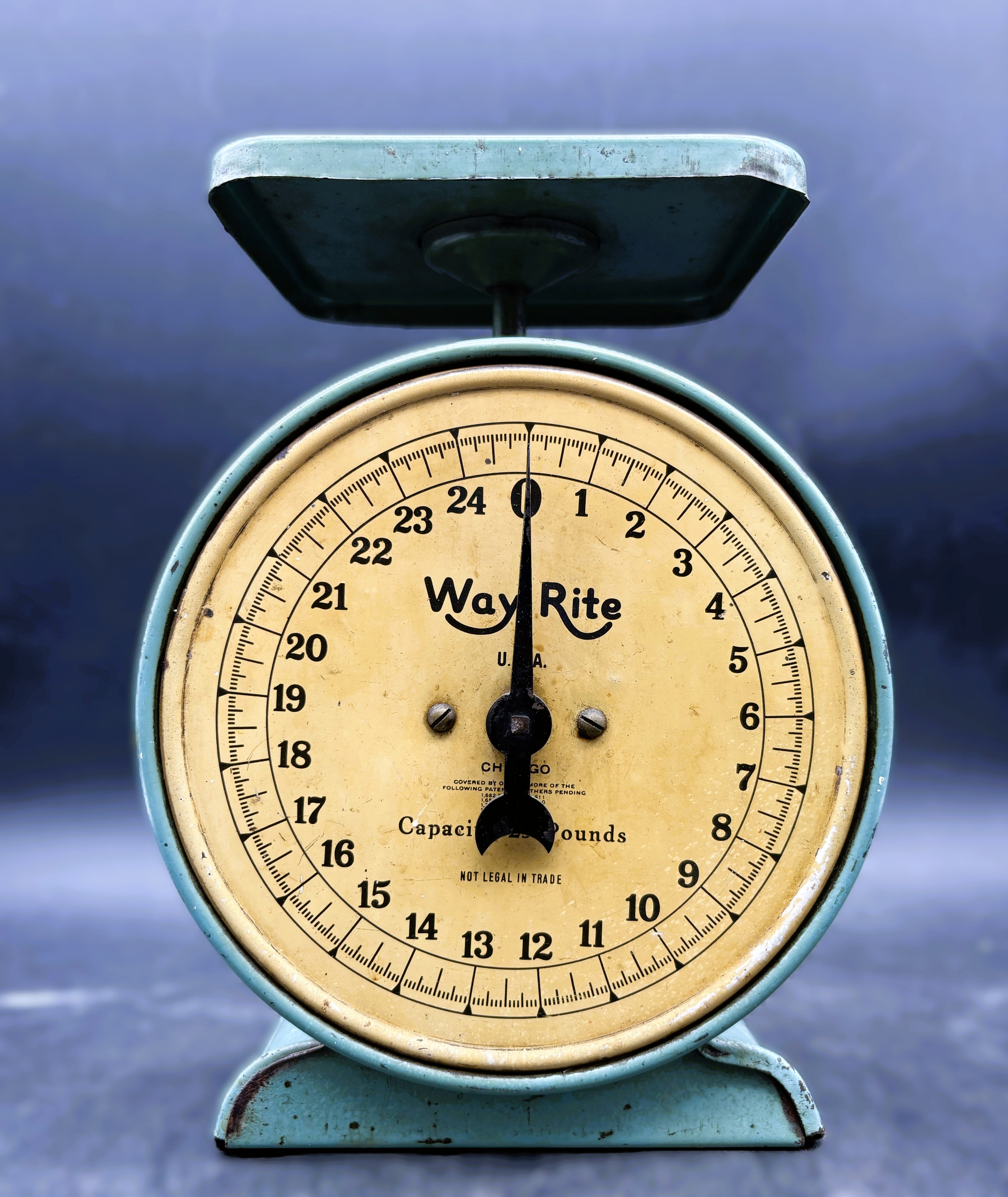 1930s Way Rite Farmhouse Kitchen Scale - Mint Green Mercantile Scale 25 lb Capacity