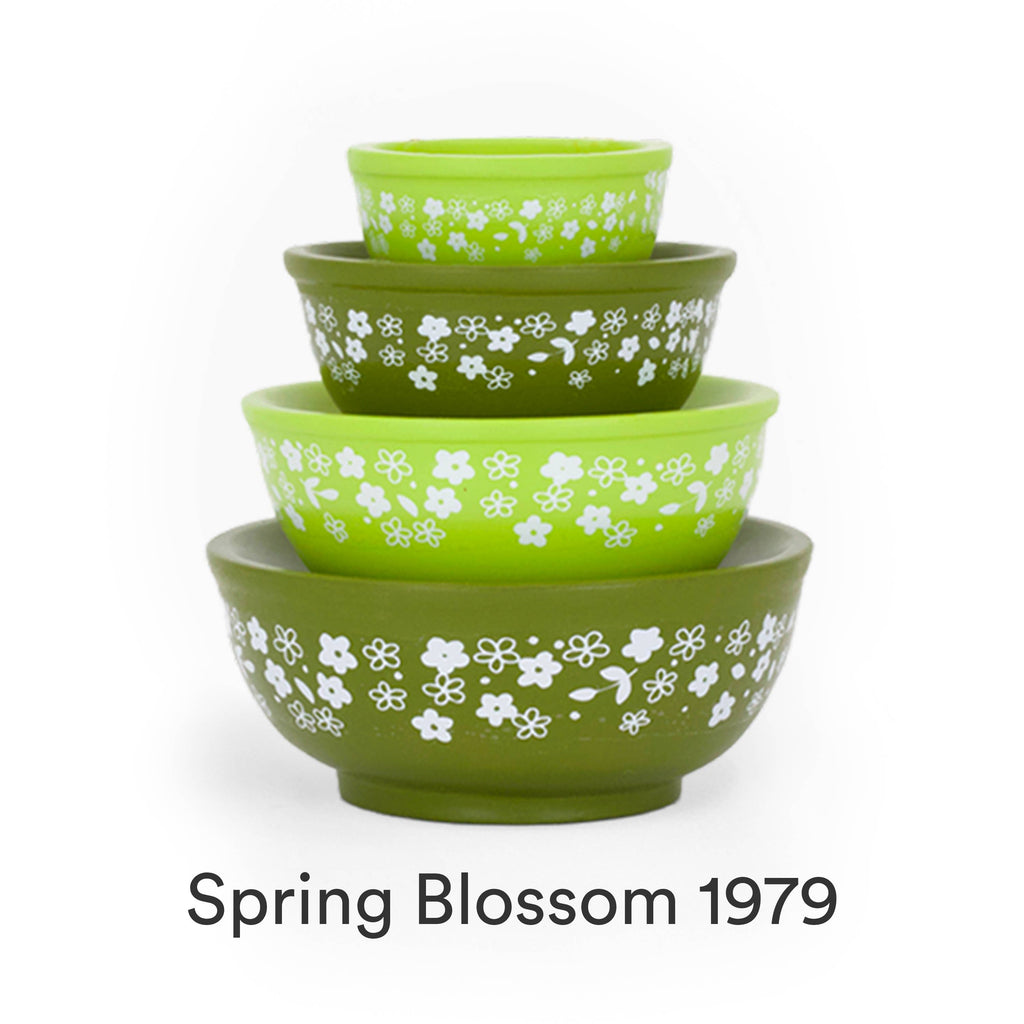 Friendship Miniature Mixing Bowl Stack Pyrex Style Collectible