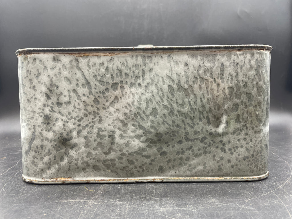 Early 1900's HALF ROUND HALF MOON SHAPED GRAY GRANITEWARE COOKING POT APPROX EARLY 1900'S-1940'S approx. 10.5 x 9 x 7