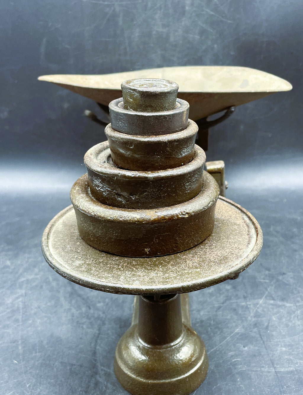 Antique Cast Iron Balance Scale w Weights Primitive General Store Mercantile
