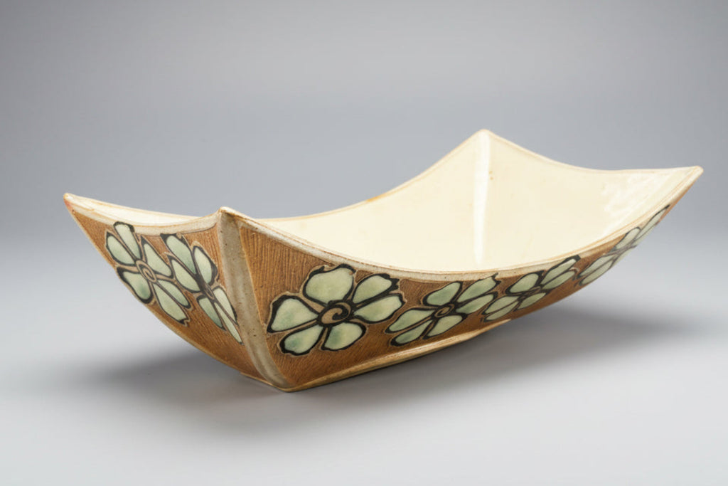 Artist Signed Daisy Console Centerpiece Dogwood Bowl 13" long