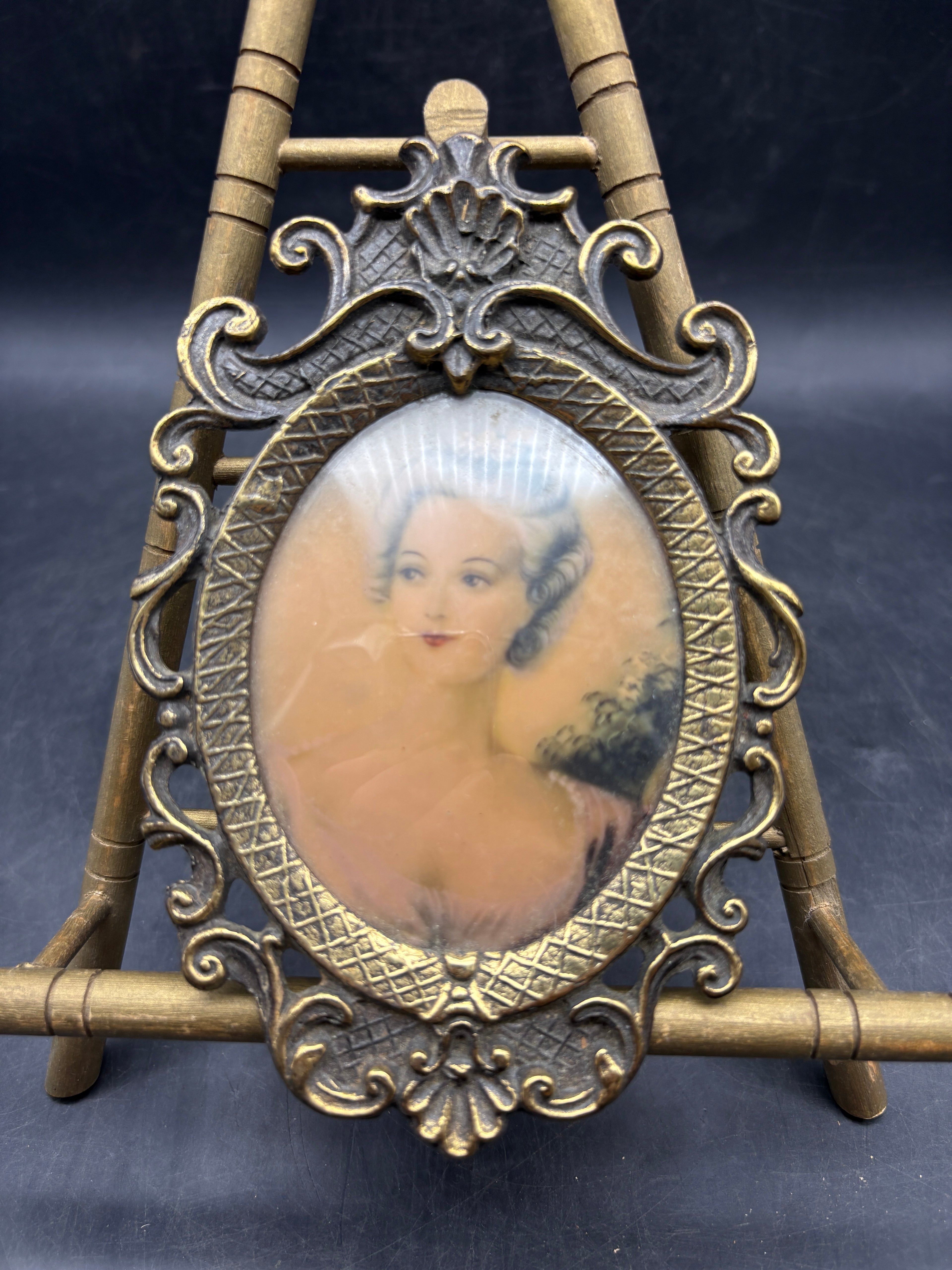 Vintage/Antique Oval Brass Hanging Frame | Victorian Baroque Lady Portrait | Likely Italian
