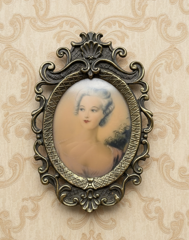 Vintage/Antique Oval Brass Hanging Frame | Victorian Baroque Lady Portrait | Likely Italian