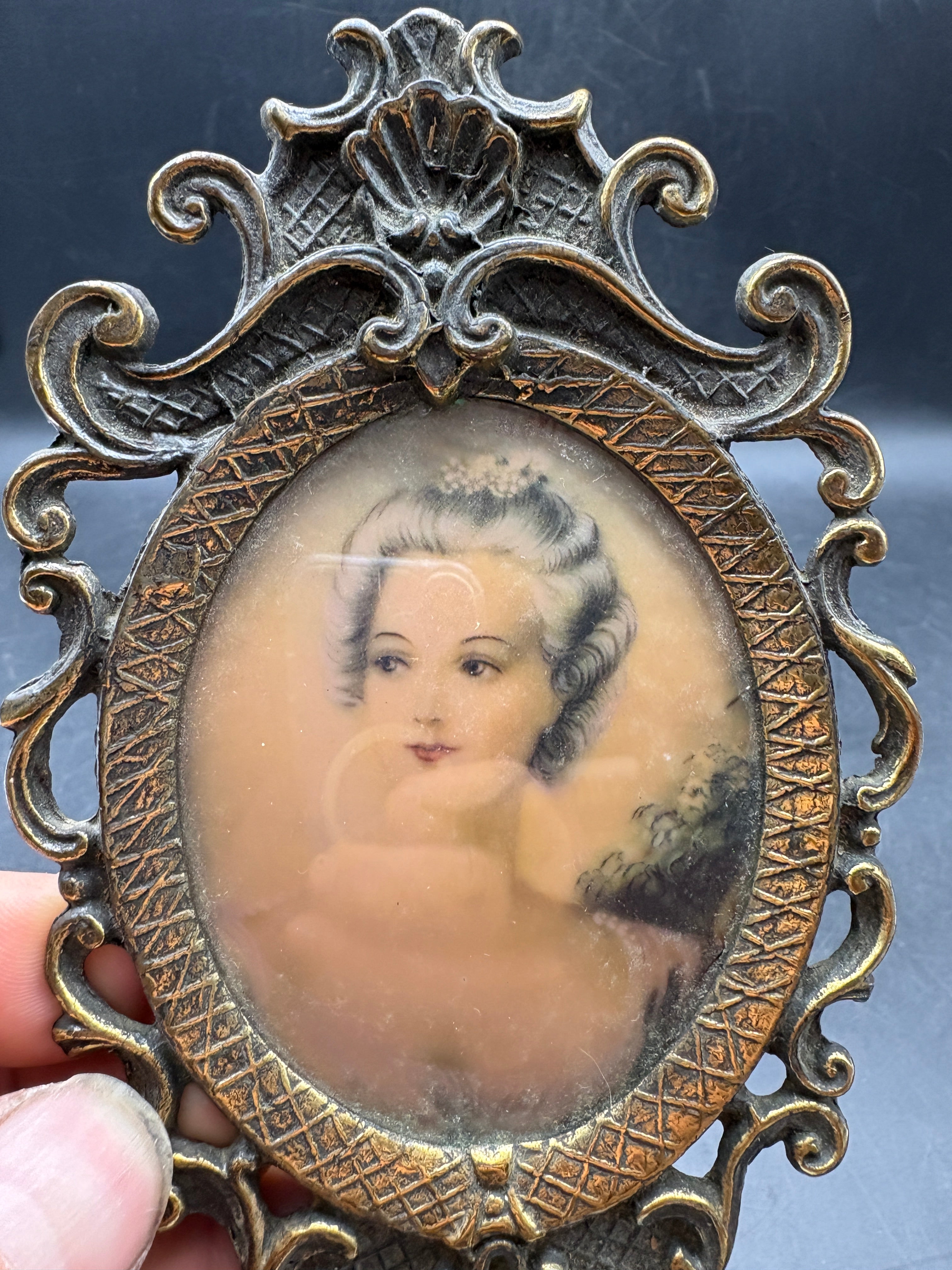 Vintage/Antique Oval Brass Hanging Frame | Victorian Baroque Lady Portrait | Likely Italian