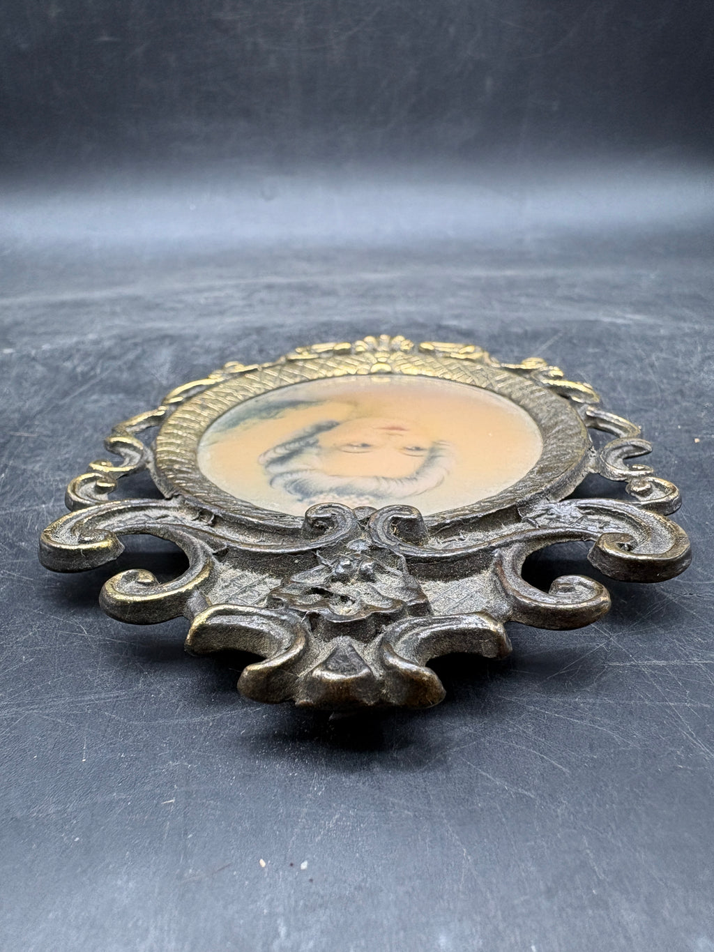 Vintage/Antique Oval Brass Hanging Frame | Victorian Baroque Lady Portrait | Likely Italian