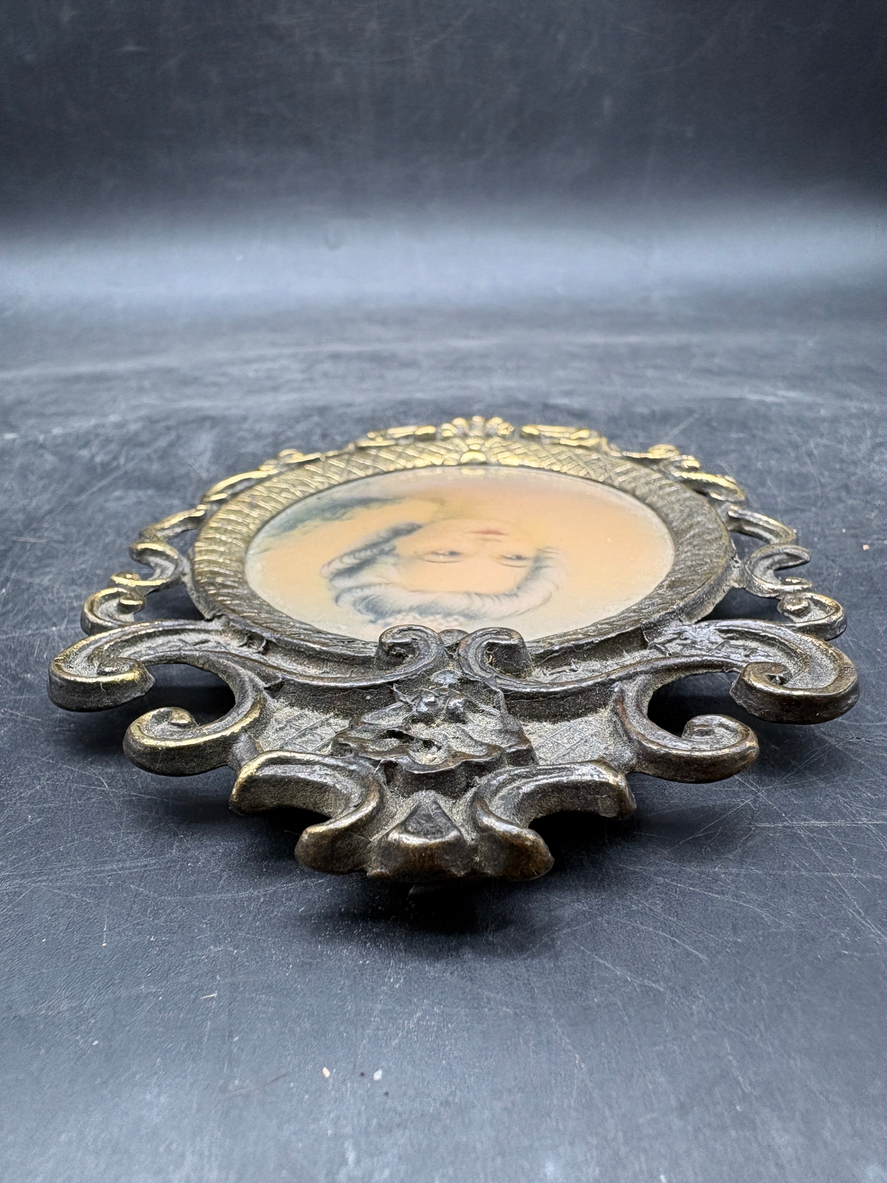 Vintage/Antique Oval Brass Hanging Frame | Victorian Baroque Lady Portrait | Likely Italian