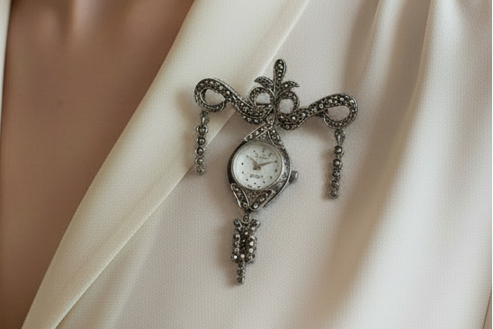 Vintage Sheffield Rhinestone Clock Brooch Pin | Silver Tone