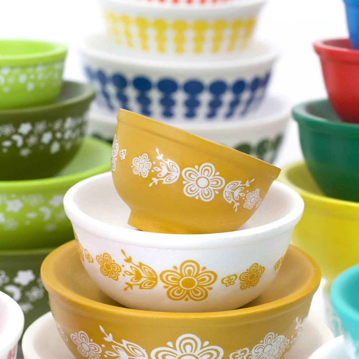 Friendship Miniature Mixing Bowl Stack Pyrex Style Collectible