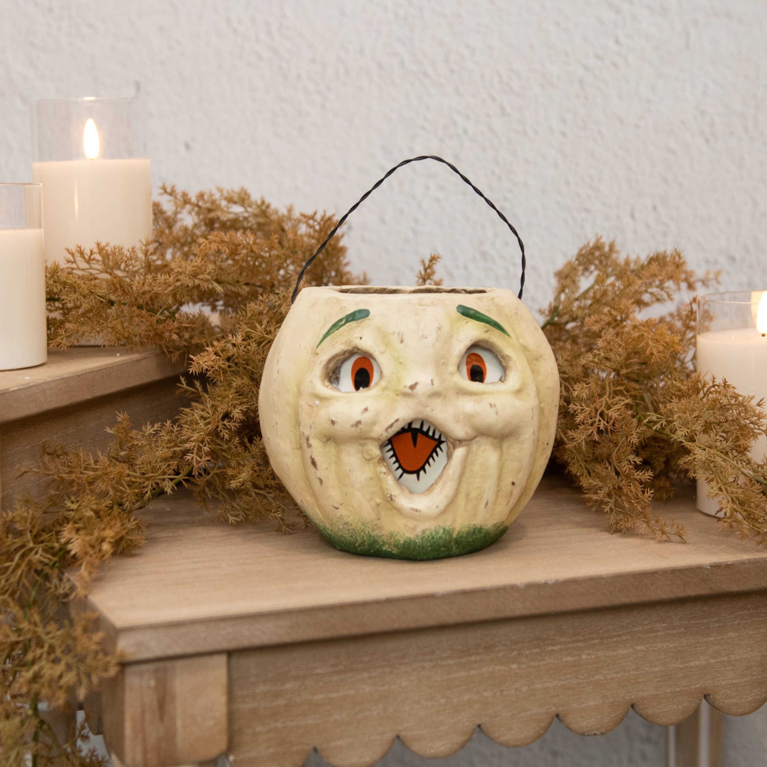 5" White Jack O' Lantern Choir Boy Figurine – Halloween Home Decor