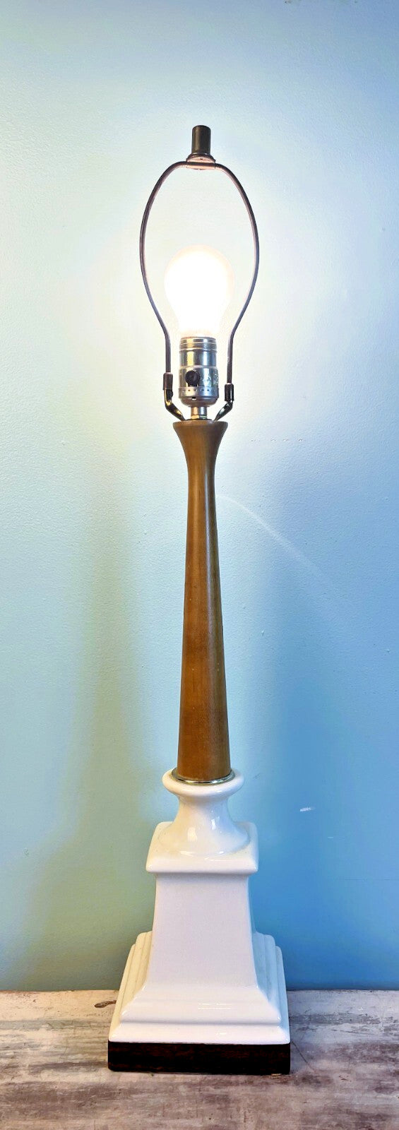 Vintage Mid-Century Modern Table Lamp Teak Wood Ceramic Retro Tall Neoclassic MCM