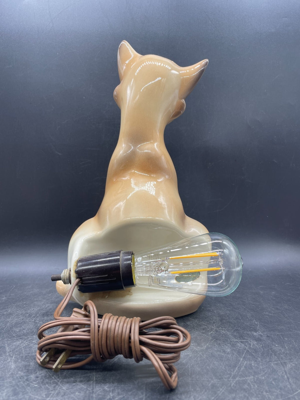 Vintage 1950s Maddux of California Siamese Cat TV Lamp - Mid-Century Ceramic 12"