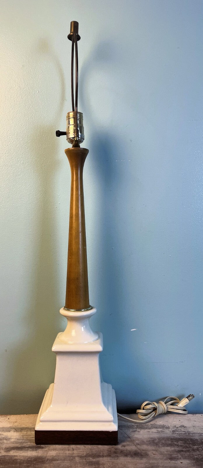 Vintage Mid-Century Modern Table Lamp Teak Wood Ceramic Retro Tall Neoclassic MCM