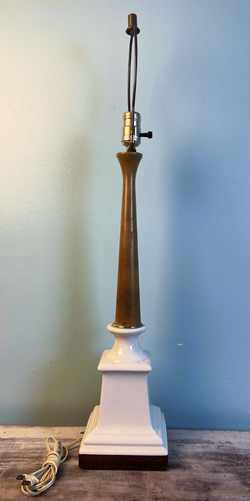 Vintage Mid-Century Modern Table Lamp Teak Wood Ceramic Retro Tall Neoclassic MCM
