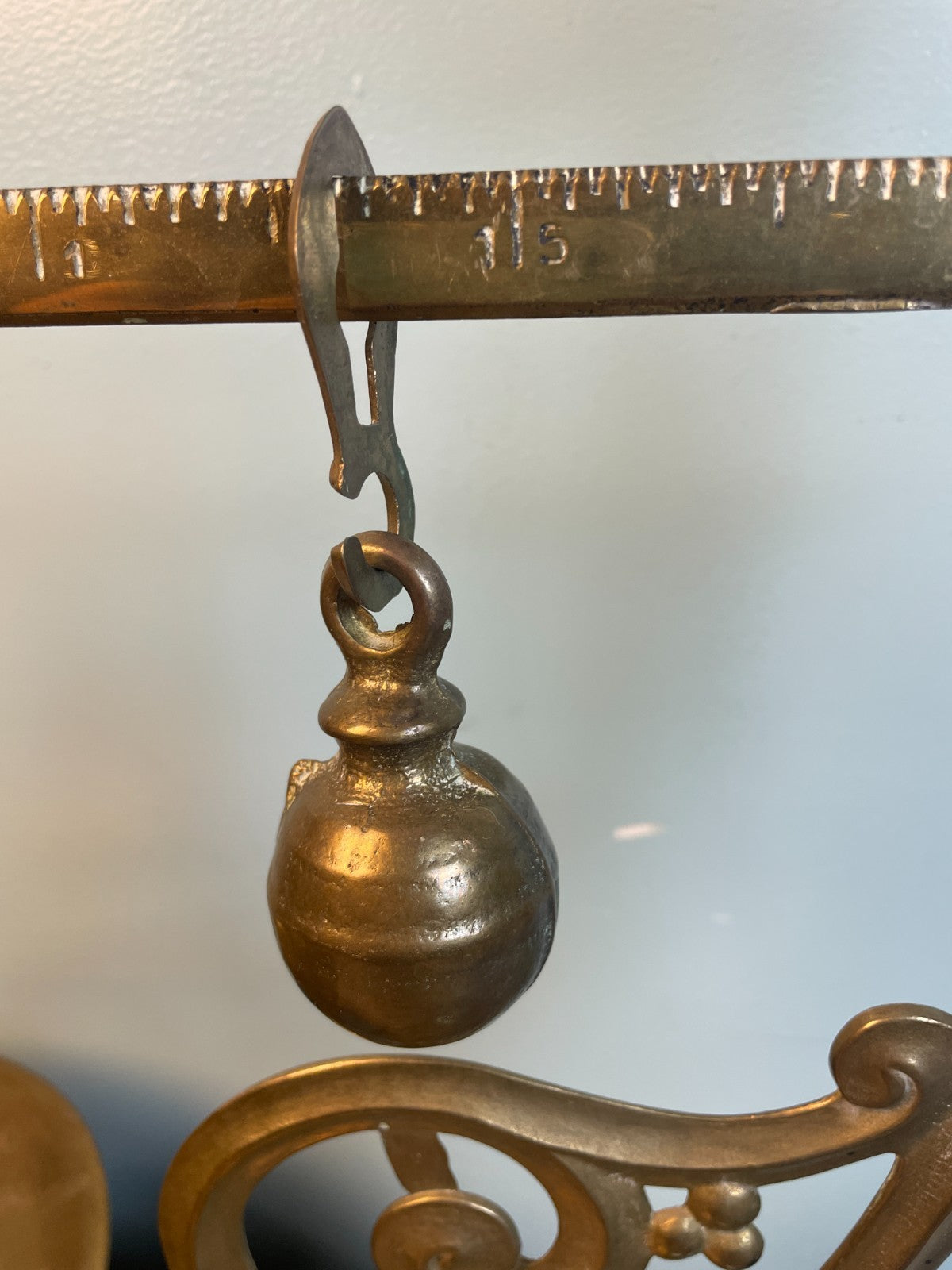 Vintage Brass Tuscan Balance Scale with Weights - Mid-Century Kitchen Decor