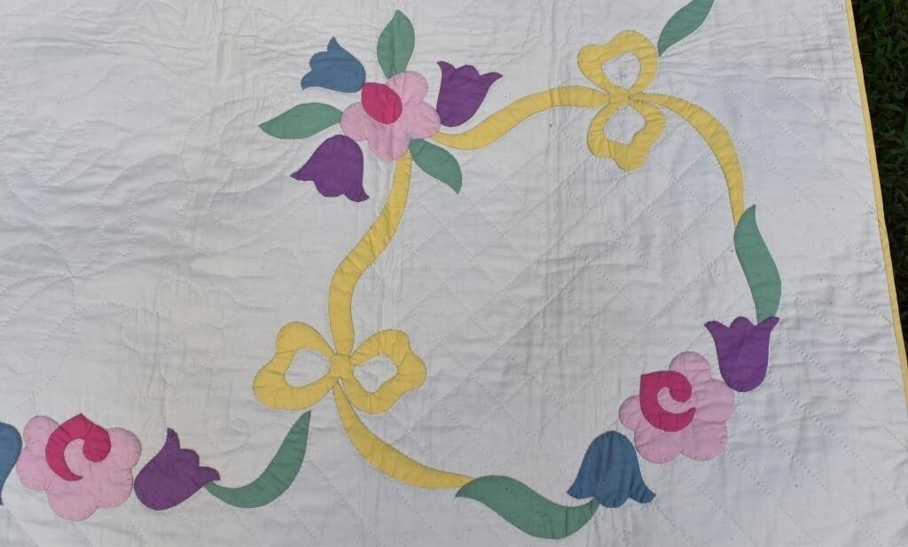 1940's Signed Ina Kimble PEACE BASKET IN WREATH Quilt 96" x 80"